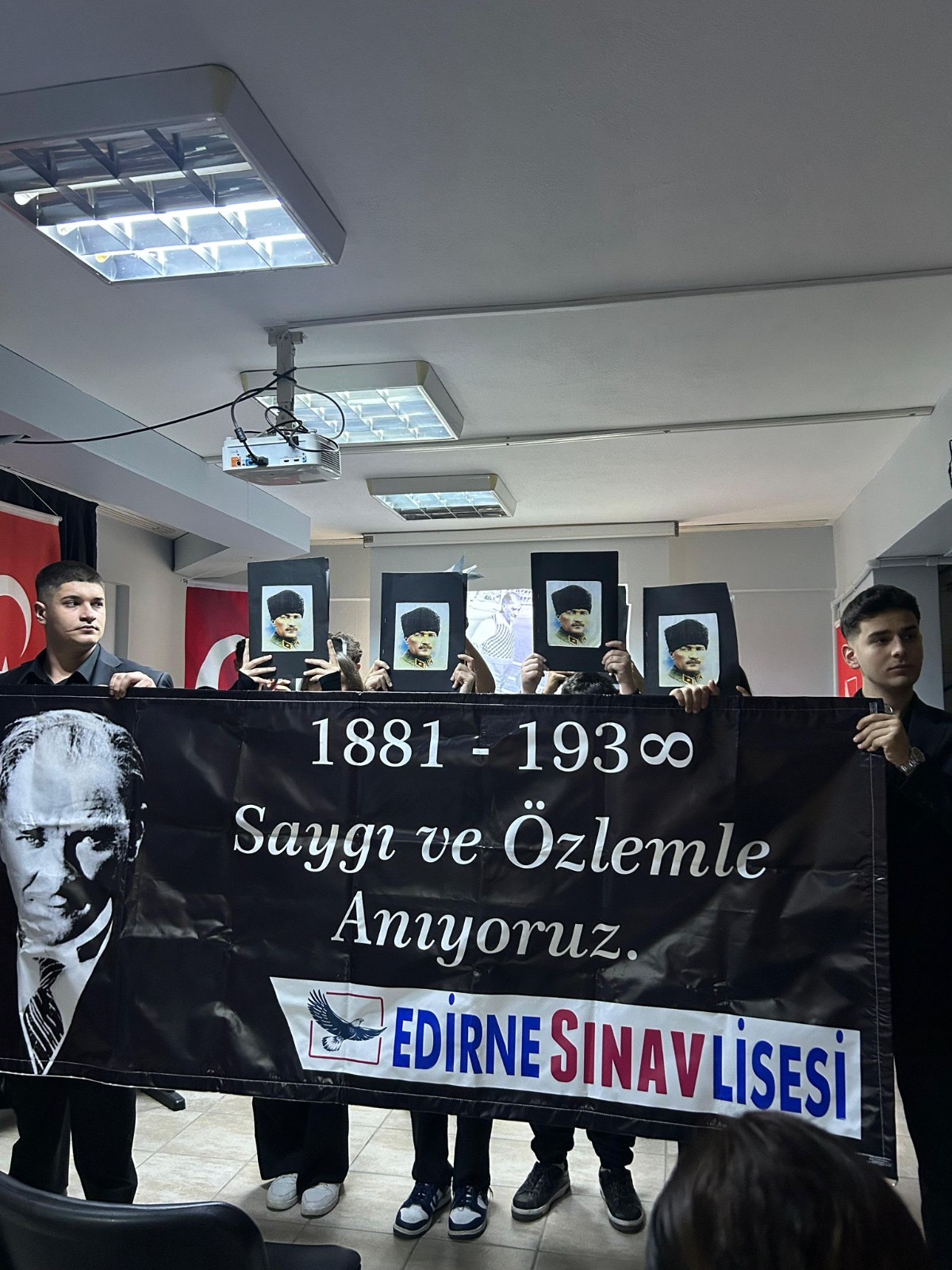 Saygı , özlem ve minnetle anıyoruz .